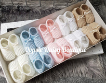 Load image into Gallery viewer, Baby Knitted Spanish Booties Size 0-3mth