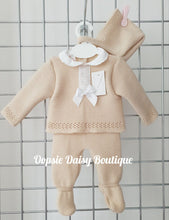 Load image into Gallery viewer, Baby Girls Spanish Knitted Outfit Size 0-3mth with Bonnet
