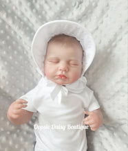 Load image into Gallery viewer, Baby Summer Traditional Broderie Peak Bonnet