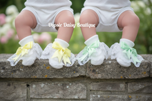 Load image into Gallery viewer, Baby models on wall with dangling legs - Option 4