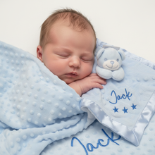 Load image into Gallery viewer, Baby with comforter to cheek