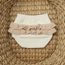 Load image into Gallery viewer, Cream Jam Pants Frilly Back - Moses Basket 3