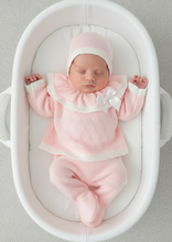 Load image into Gallery viewer, Direct overhead moses basket