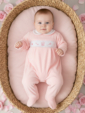 Load image into Gallery viewer, Full outfit rattan basket