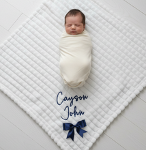 Load image into Gallery viewer, Large blanket on white wood floor