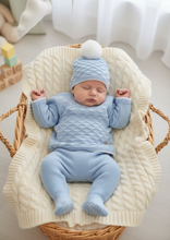 Load image into Gallery viewer, Moses basket