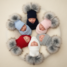 Load image into Gallery viewer, Newborn babies in circle formation