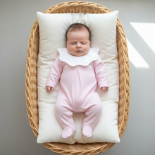 Load image into Gallery viewer, Overhead view wicker basket
