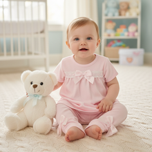 Load image into Gallery viewer, Pink set cream rug teddy