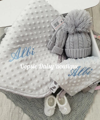 Personalised Blanket & Taggie Gift Box Sets 5 Piece 0-3mth