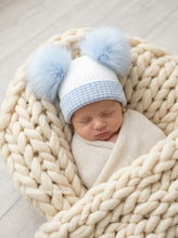 Load image into Gallery viewer, Baby Knitted Pom Pom Hat Size Newborn