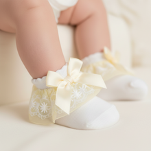 Load image into Gallery viewer, Side bow socks option 4