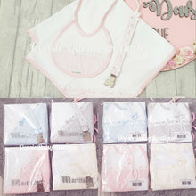 Load image into Gallery viewer, Spanish Baby Gift Set Dummy Clip, Bib &amp; Blanket/Sheet/Burp Cloth