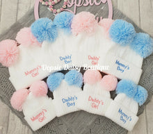 Load image into Gallery viewer, Baby Knitted Pom Pom Hat Mummy&#39;s Daddy&#39;s Boy Girl