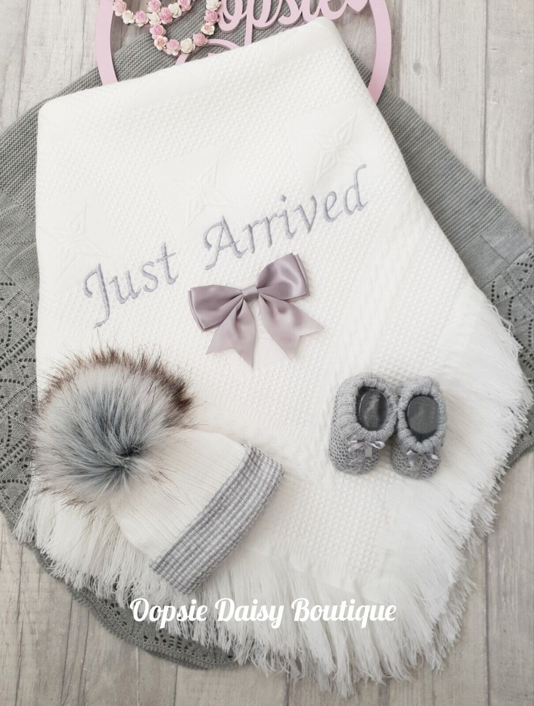 Newborn Baby Pom Pom Hat,Booties & Shawl with Just Arrived