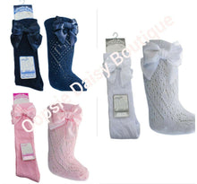 Load image into Gallery viewer, Girls Pelerine Knee High Socks With Ribbons 0-6 Years