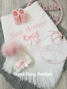 Newborn Baby Pom Pom Hat,Booties,Bib & Shawl with Just Arrived