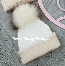 Load image into Gallery viewer, Baby Pom Pom Hats Newborn Kinder Hats