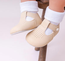 Load image into Gallery viewer, Biscuit Baby Shoes Baypods Sizes upto 18mth